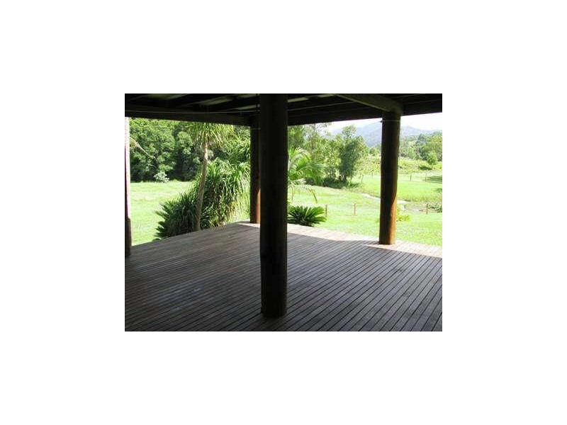 139 Chowan Creek Road, Uki NSW 2484