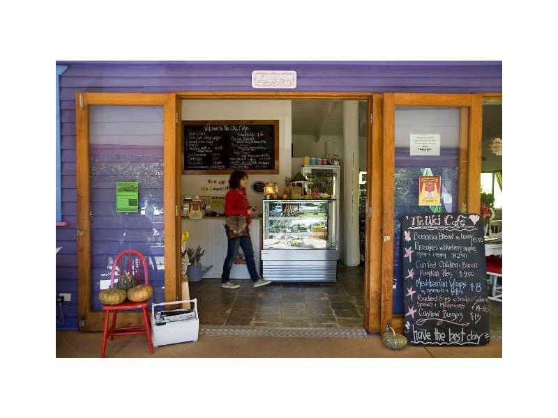 2 Rowlands Creek Road, Uki NSW 2484