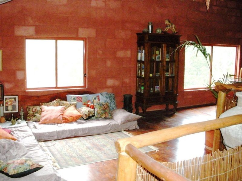 687 Commissioners Creek Road, Commissioners Creek NSW 2484