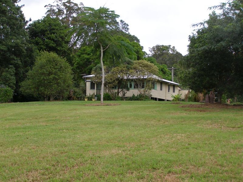 15-17 Tarcoola Lane, Uki NSW 2484