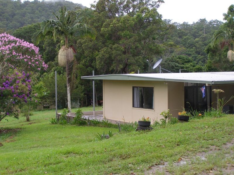 15-17 Tarcoola Lane, Uki NSW 2484