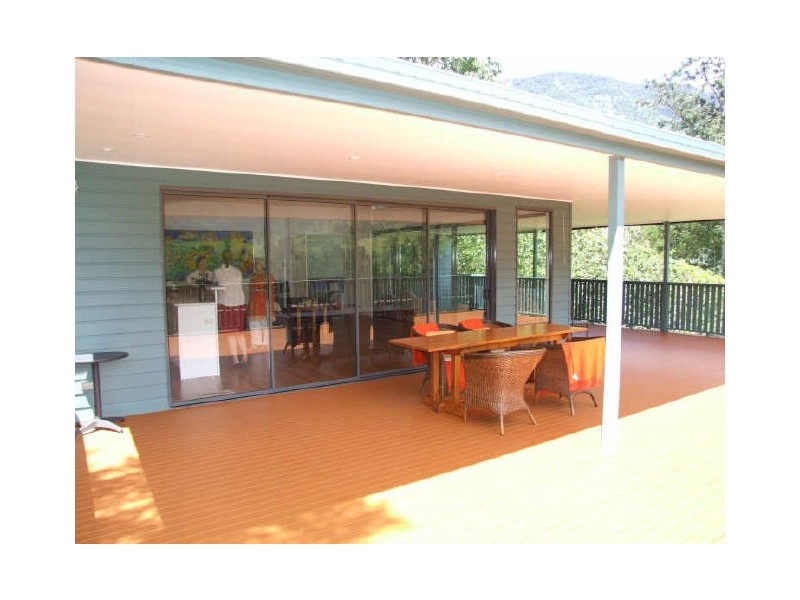 Kirbys Road, Limpinwood NSW 2484
