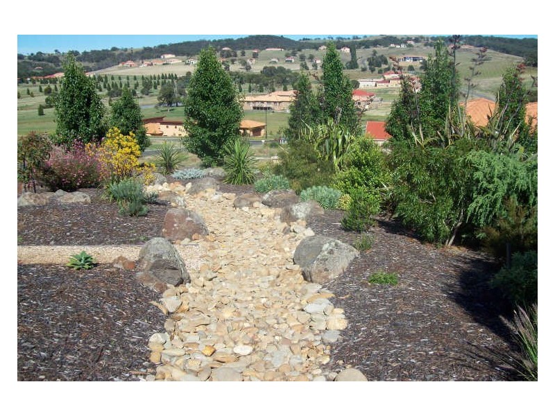 88 Valley Drive, Hidden Valley VIC 3756