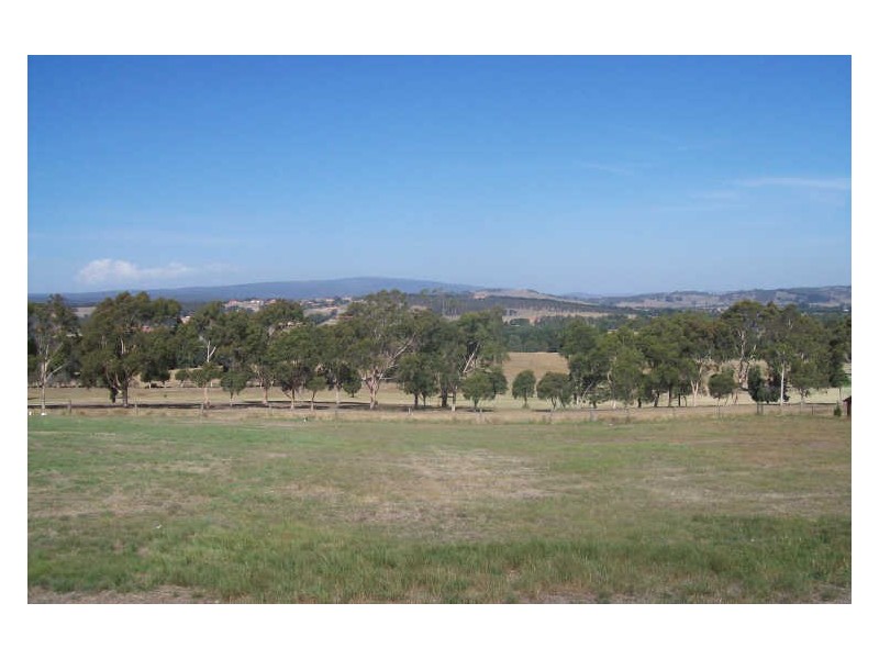 614/ Carmelo Court, Hidden Valley VIC 3756