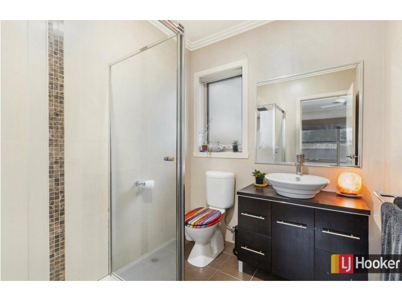 3 The Outlook, Hidden Valley VIC 3756