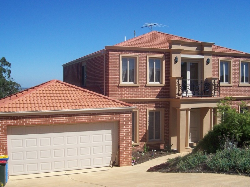 4 Ironbark Court, Hidden Valley VIC 3756