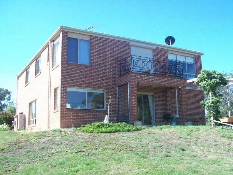 4 Ironbark Court, Hidden Valley VIC 3756