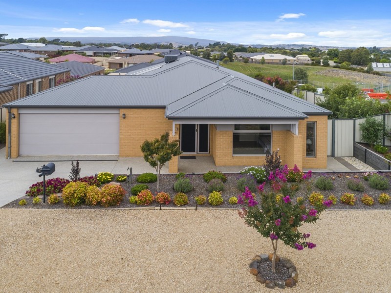 11 Maestro Drive, Wallan VIC 3756