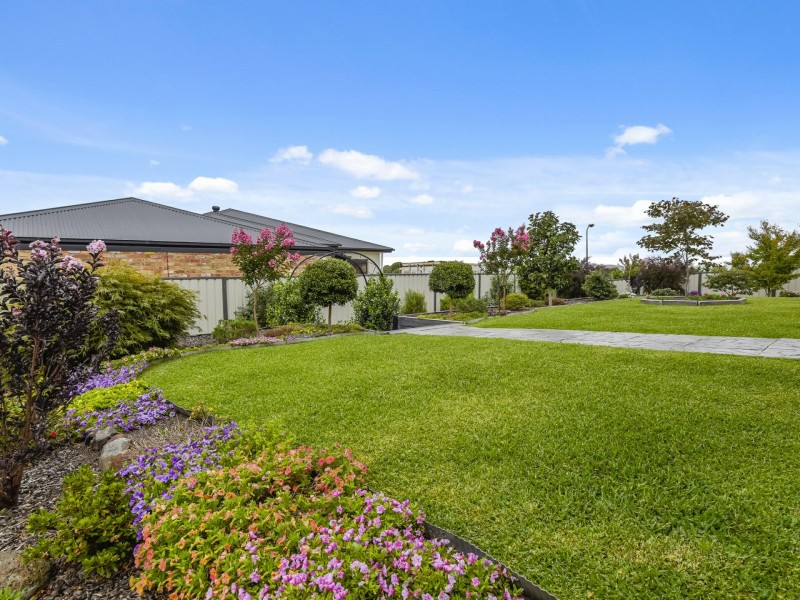 11 Maestro Drive, Wallan VIC 3756