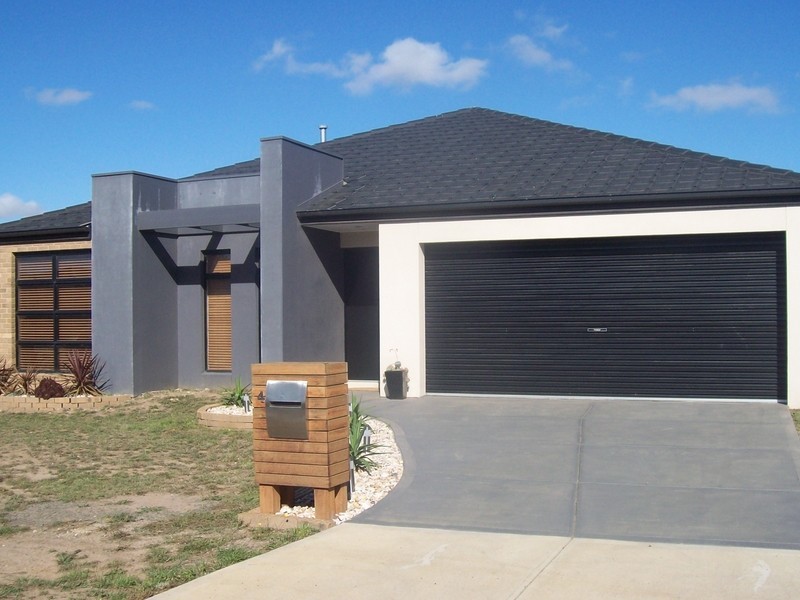 4 Wyatt Way, Wallan VIC 3756