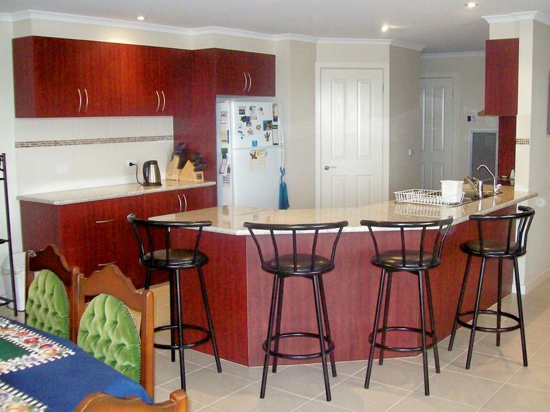 95 Valley Drive, Hidden Valley VIC 3756