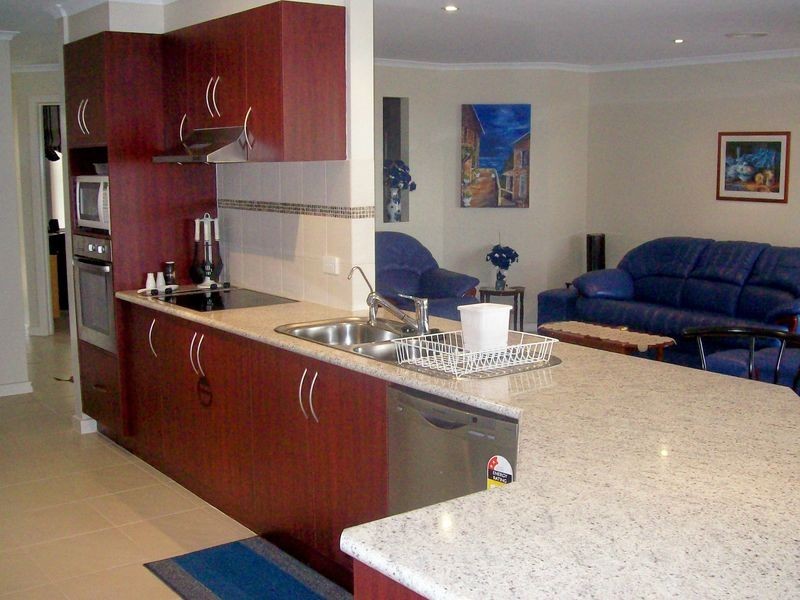 95 Valley Drive, Hidden Valley VIC 3756