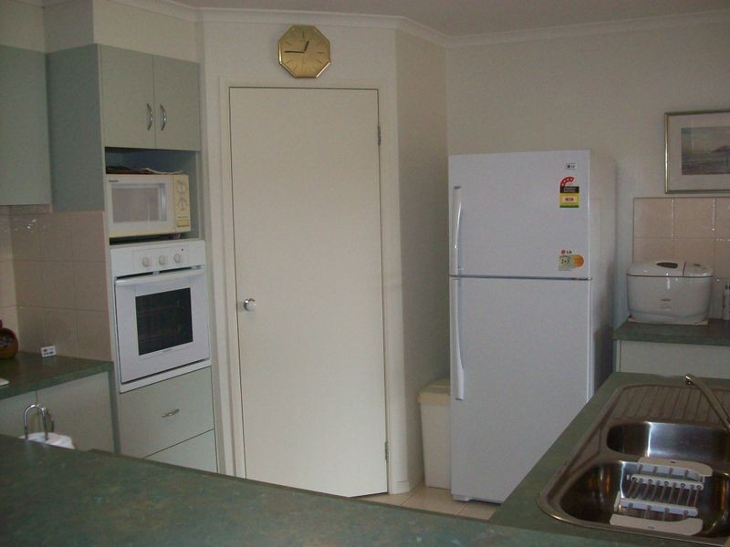 20 St Andrews Close, Hidden Valley VIC 3756