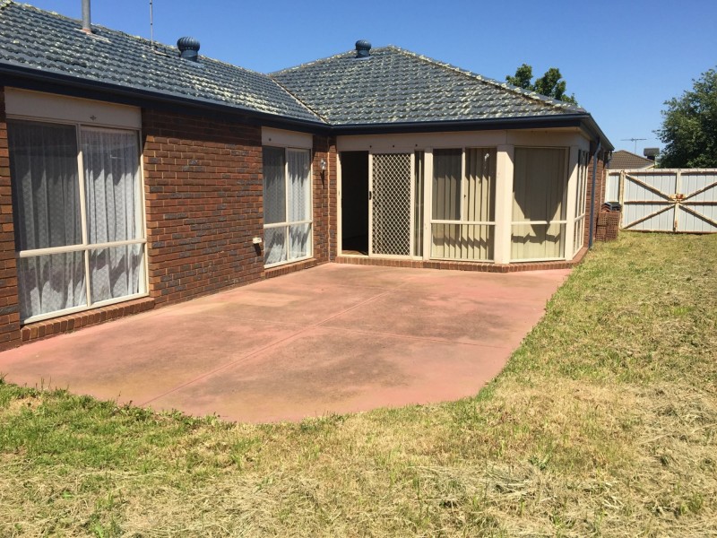 32 Lyons Way, Wallan VIC 3756