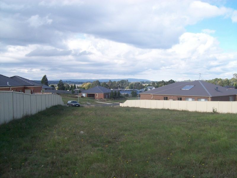 8 Crimmins Way, Kilmore VIC 3764