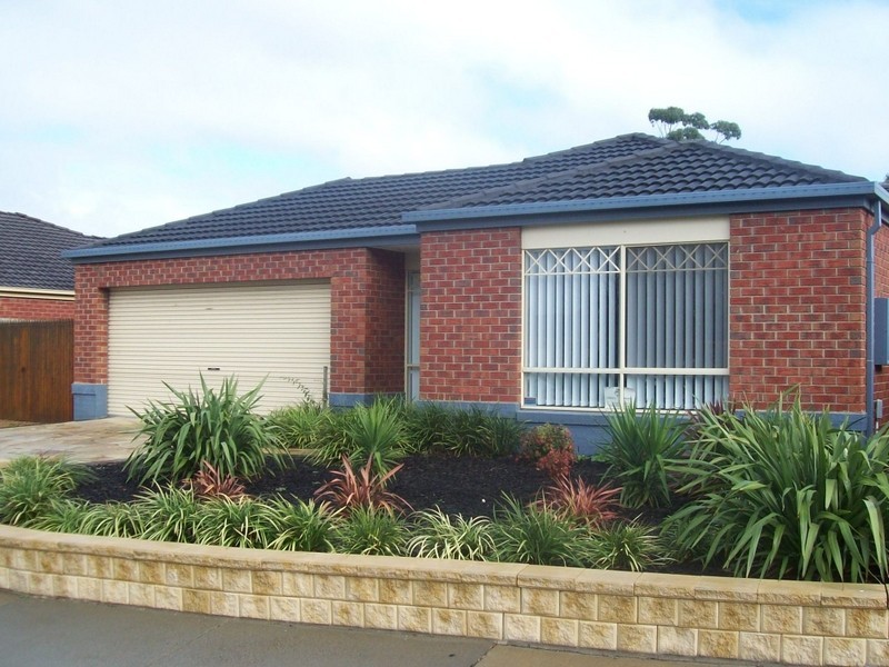 5 Alan Drive, Wallan VIC 3756