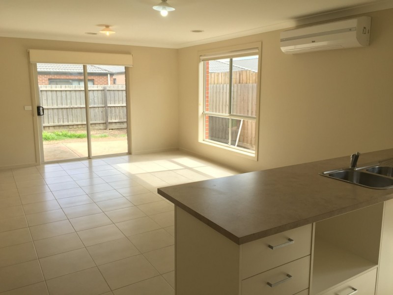 25 Stringybark Avenue, Wallan VIC 3756