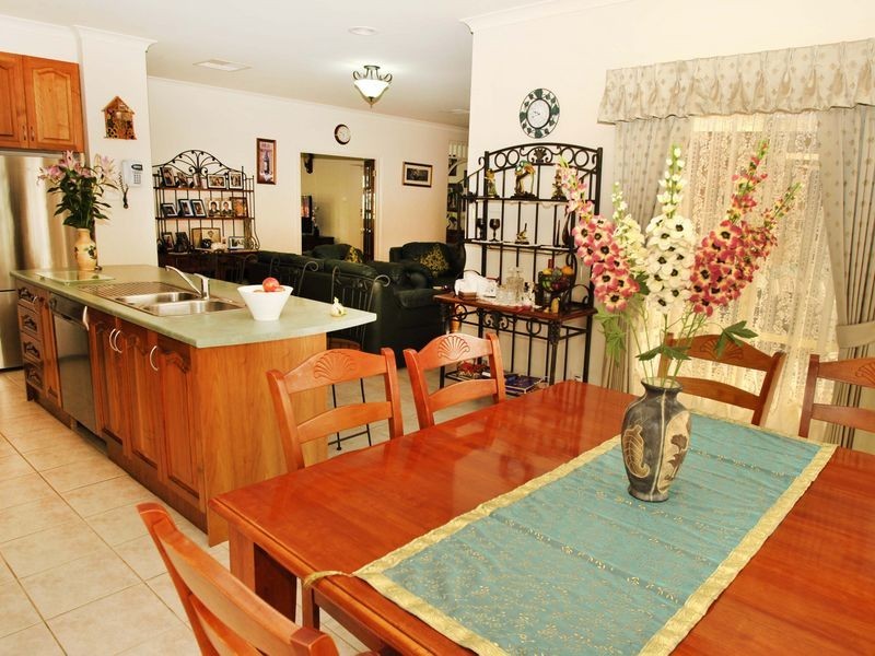 10 Morris Court, Kilmore VIC 3764