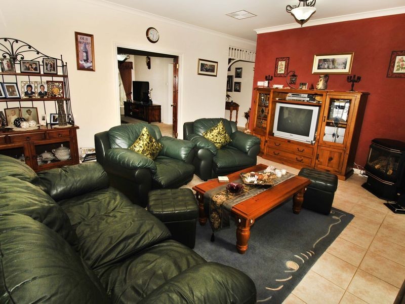 10 Morris Court, Kilmore VIC 3764