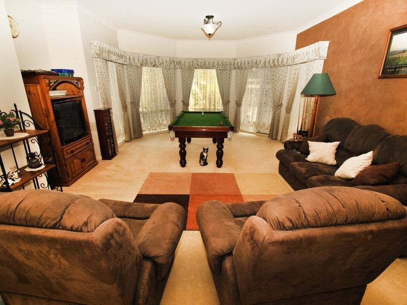 10 Morris Court, Kilmore VIC 3764