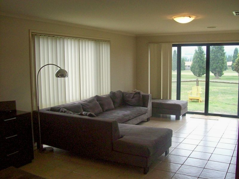 26 St Andrews Close, Hidden Valley VIC 3756