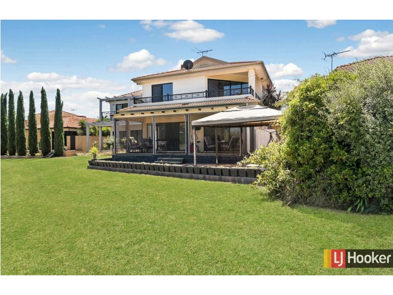 9 Lakeside Drive, Hidden Valley VIC 3756