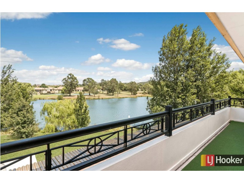 9 Lakeside Drive, Hidden Valley VIC 3756