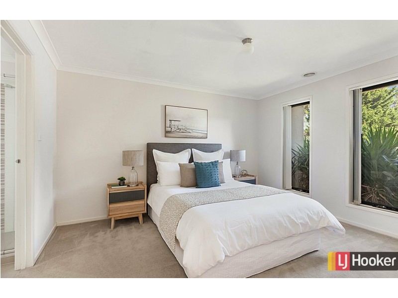 63 Lakeside Drive, Hidden Valley VIC 3756