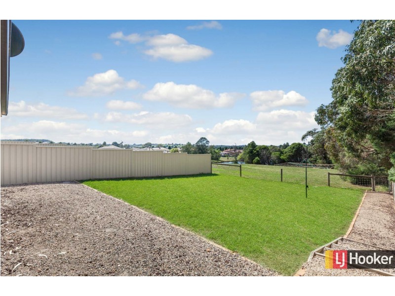 63 Lakeside Drive, Hidden Valley VIC 3756