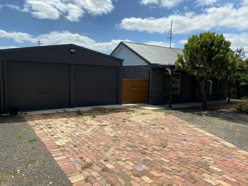 43 First Street, Broadford VIC 3658