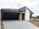 2 Rosella Way, Wallan VIC 3756