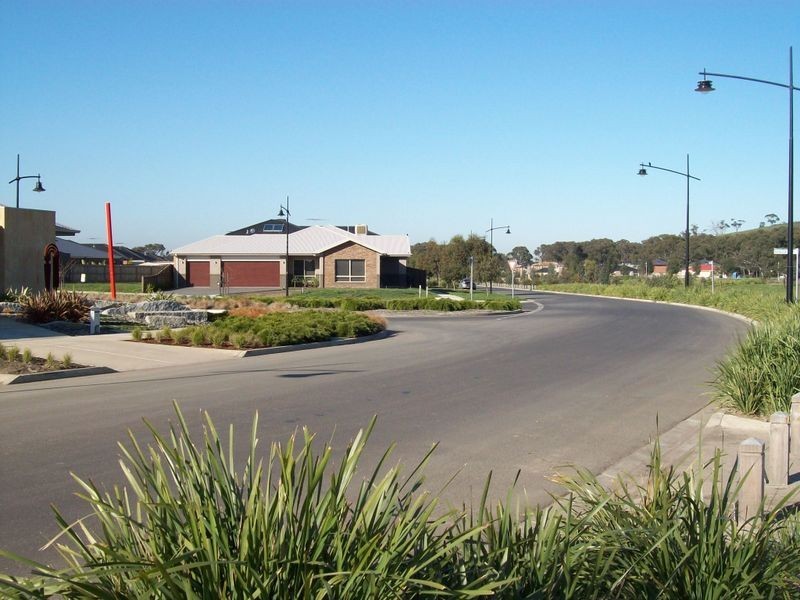 17 (Lot 61 Farmington Rd, Mernda VIC 3754