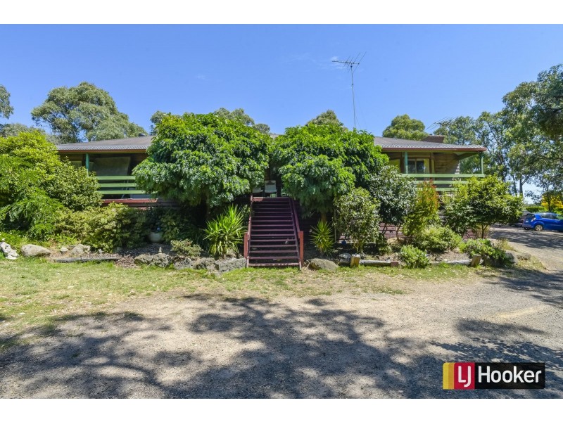 17 Baden Drive, Heathcote Junction VIC 3758