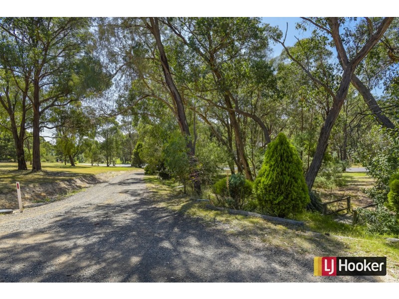 17 Baden Drive, Heathcote Junction VIC 3758