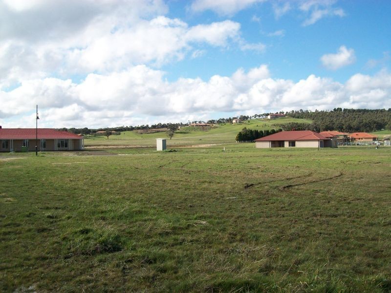 Lot 733 Cavallo Crescent, Hidden Valley VIC 3756