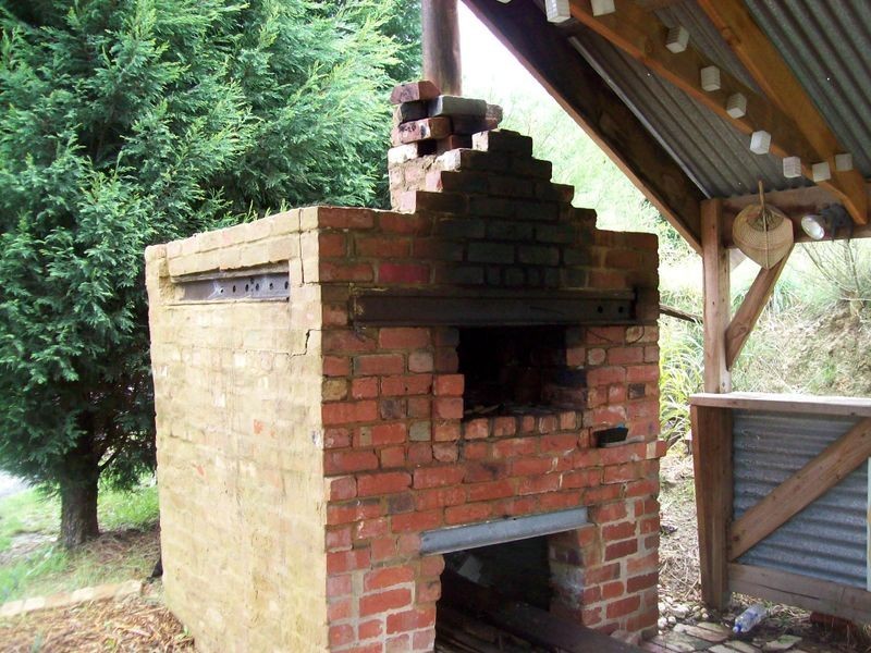 93 North Mountain Road, Heathcote Junction VIC 3758