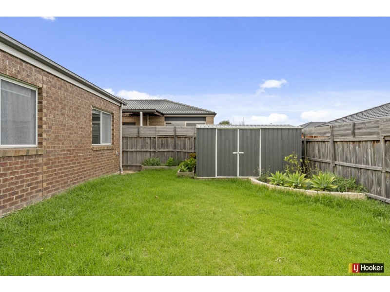 63 Golf Links Drive, Beveridge VIC 3753