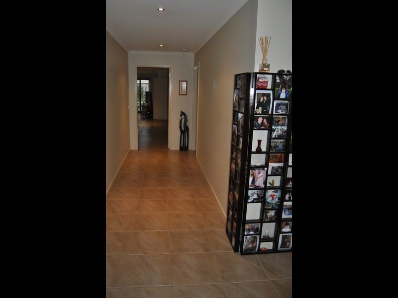 70 Augusta Way, Hidden Valley VIC 3756