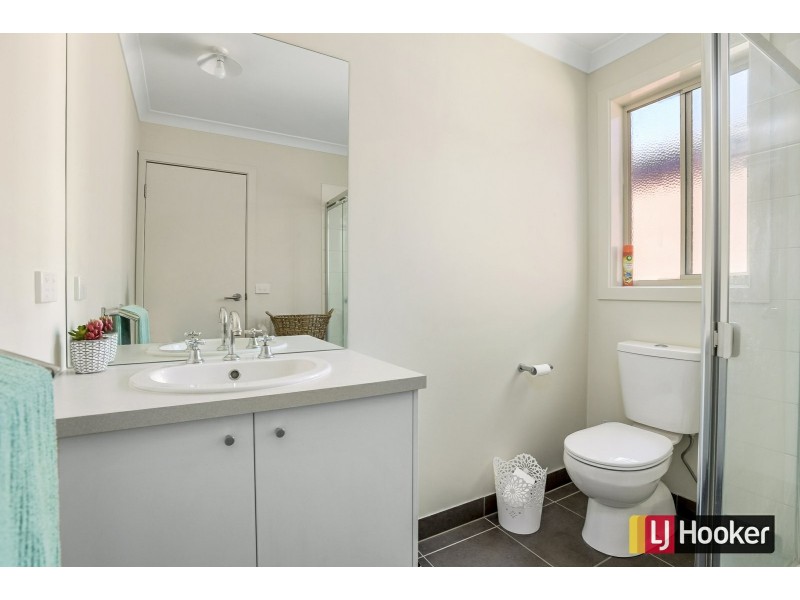 6 Stringybark Avenue, Wallan VIC 3756