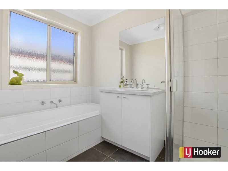 6 Stringybark Avenue, Wallan VIC 3756