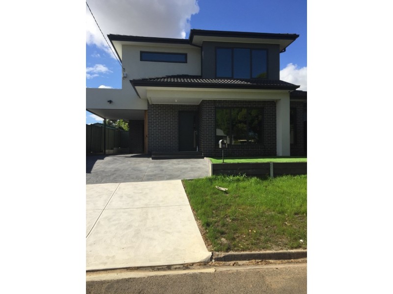 36 Wedding Drive, Wallan VIC 3756