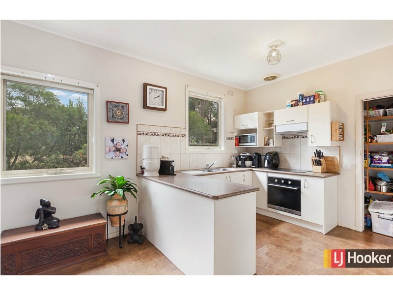 30 Range Avenue, Heathcote Junction VIC 3758