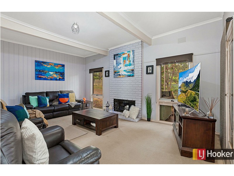 30 Range Avenue, Heathcote Junction VIC 3758