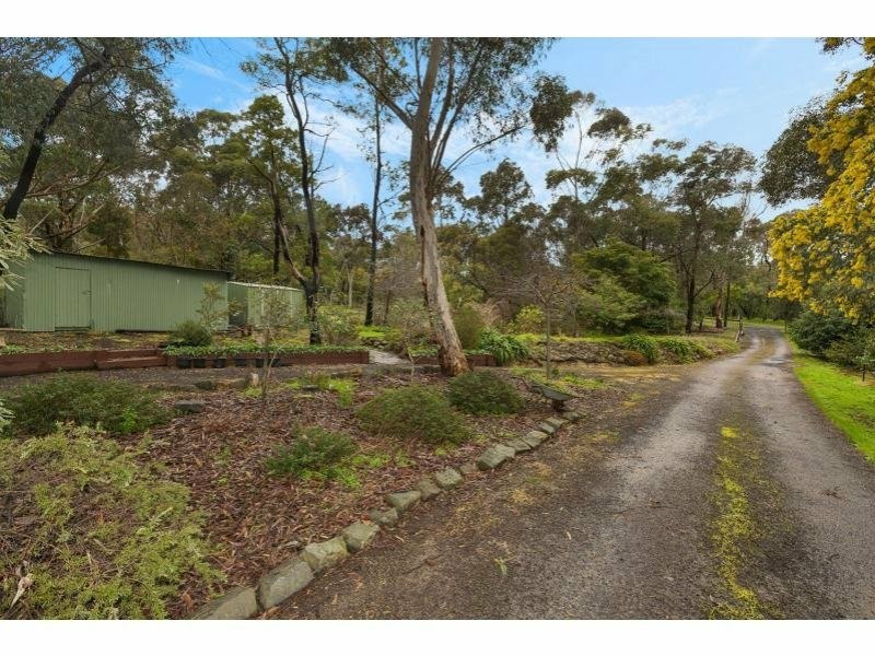 30 Range Avenue, Heathcote Junction VIC 3758