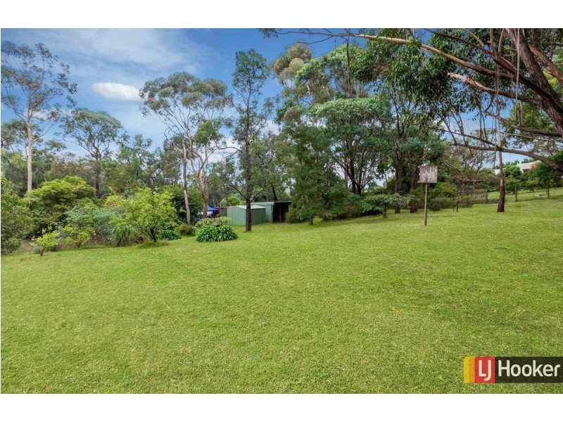 30 Range Avenue, Heathcote Junction VIC 3758