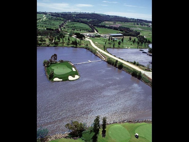 Lot 285 (1 Siena Ridge, Hidden Valley VIC 3756