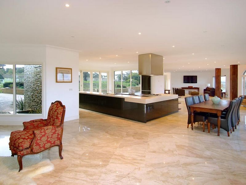 2 Hidden Valley Boulevard, Hidden Valley VIC 3756