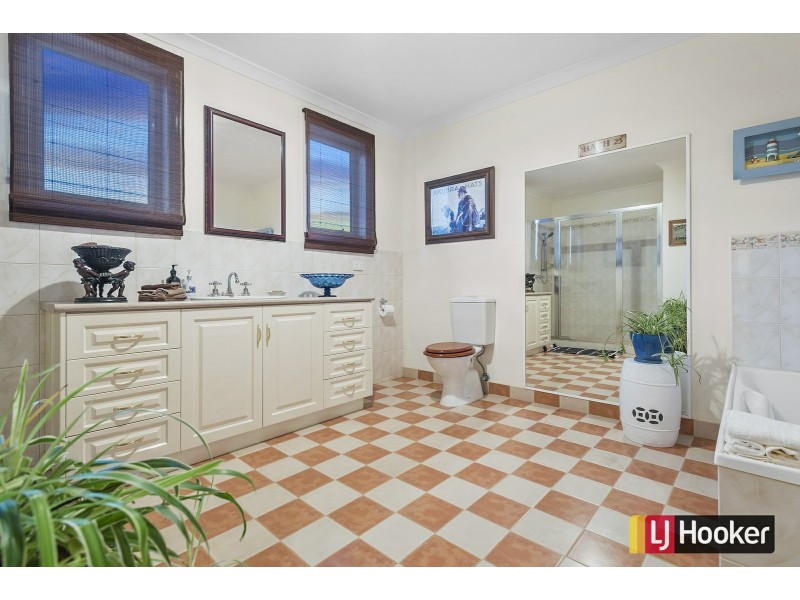 283 Hidden Valley Boulevard, Hidden Valley VIC 3756