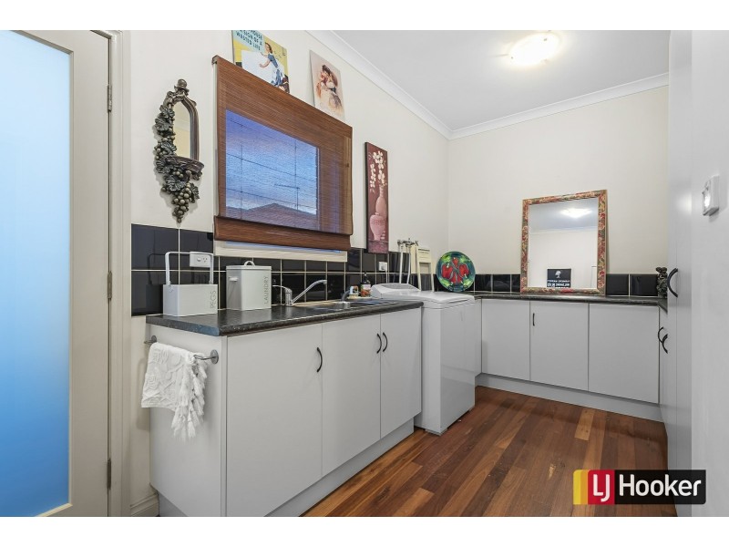 283 Hidden Valley Boulevard, Hidden Valley VIC 3756