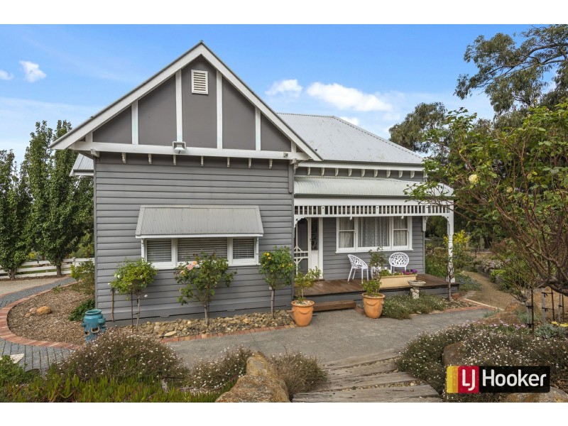 4 Hanson Road, Wallan VIC 3756